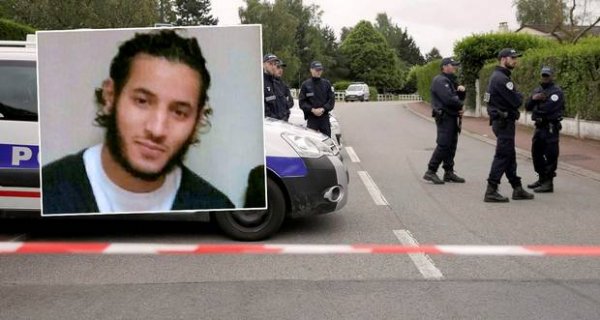 Францад халдлага гарчээ