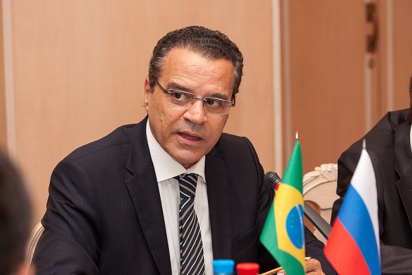 Бразилын аялал жуулчлалын сайд огцорлоо