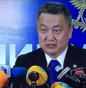 З.ЭНХБОЛД: Л.ЭРХЭМБАЯР БИД ХОЁР ЗОХИХ ЁСНЫ ДАГУУ ХАРИУЦЛАГАА ХҮЛЭЭНЭ