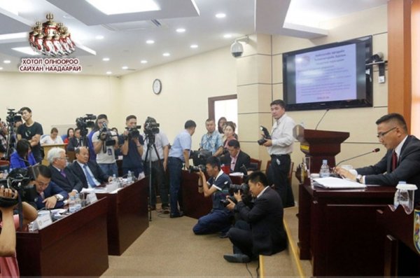 Нийслэлийн ИТХ-ын шинэ төлөөлөгчдийг танилцуулж байна
