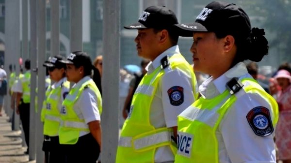 Цагдаагийн алба хаагчид 24 цагаар ажиллаж байна