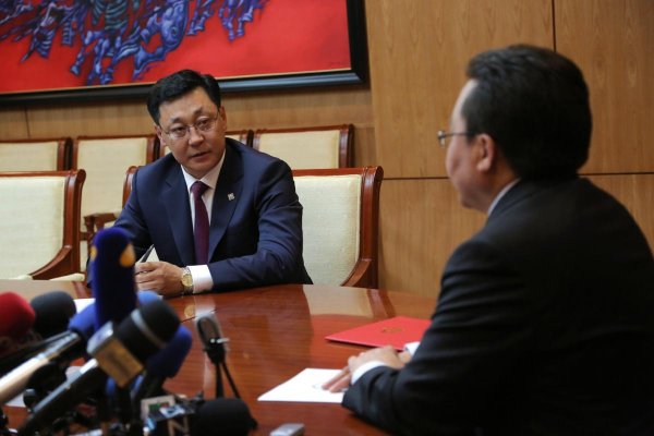 Ж.Эрдэнэбатын танхимд хэн хэн багтах вэ