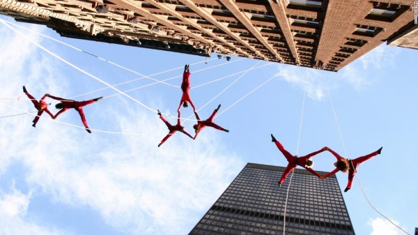 “Босоо бүжигчид” таталцлын хуулийг үл тоомсорлож байна