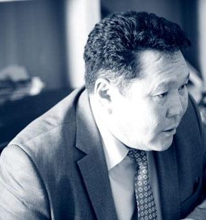 200 саяын авлига авсан гэх Н.Батсүх БНХАУ-ын иргэн Л-д 42 айлын газар эзэмших гэрчилгээ олгожээ