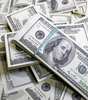 Шинэ Засгийн газрын “хоолойд тулсан” ханш