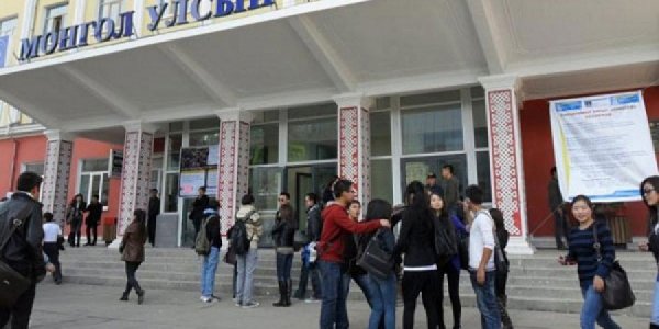 Өнгөрсөн жил 73 мянган оюутан төлбөрөө бүрэн төлөөгүй