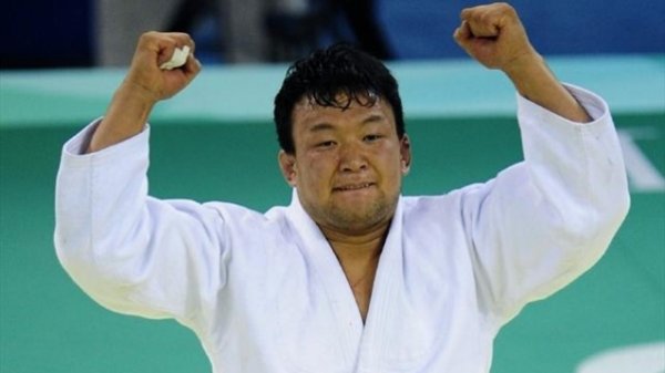 Найдвар алддаггүй Найдангийн Түвшинбаяр өнөөдөр барилдана