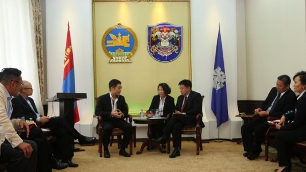 Олон улсын банк санхүүгийн төлөөлөлтэй хотын мэр уулзав