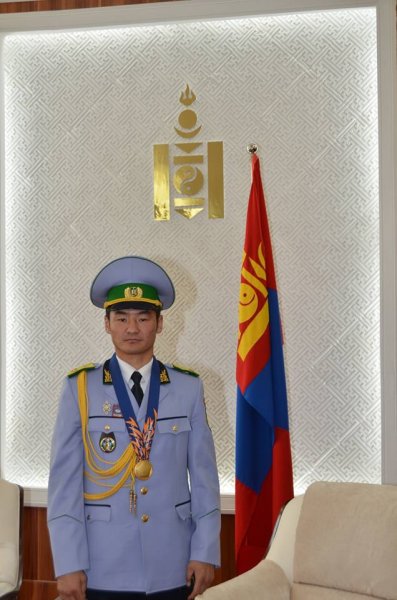 ХИЛЧИН ТАМИРЧИД ОЛИМПИЙН ХОЁР ДАХЬ МЕДАЛИЙГ ЭХ ОРОНДОО АВЧИРЛАА