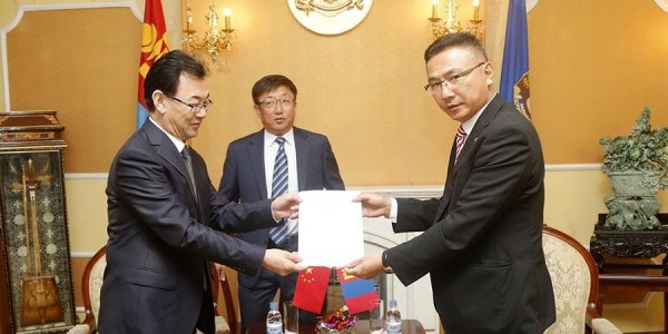 ЭРЭЭН ХОТТОЙ БОЛОВСРОЛЫН САЛБАРТ ХАМТРАН АЖИЛЛАНА