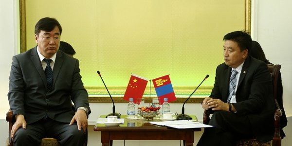 БНХАУ-ЫН БУЦАЛТГҮЙ ТУСЛАМЖИЙН ХҮРЭЭНД НЭГДСЭН ЭМНЭЛЭГ БАРИНА