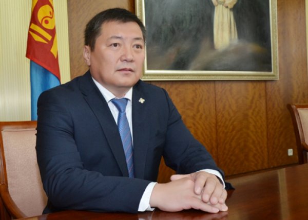 П.ЦАГААНЫ ОРОНД Ц.БАЯРСАЙХАНЫГ ТОМИЛЖЭЭ