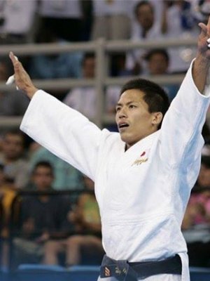 Японы жүдо бөхийн тамирчин Тадахиро Номура олимпийн бурхан Зэвсийн хүү