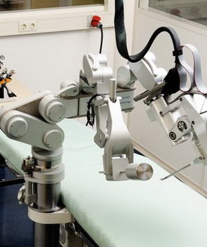 Румынд мэс заслын робот бүтээлээ