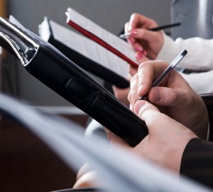 ХЭВЛЭЛ МЭДЭЭЛЛИЙН САЛБАРЫНХАНД ЗОРИУЛСАН НЭЭЛТТЭЙ ӨДӨРЛӨГ