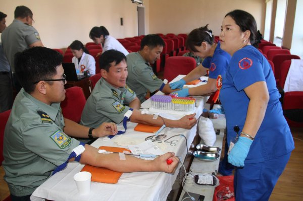 Хилчид цусаа хандивлалаа