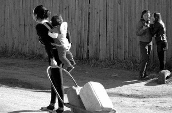 ХҮҮХДЭЭРЭЭ ЭЭЖ БОЛСОН НЬ ОХИДЫН БУРУУ БИШ, ХАРИН...