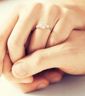 Эхнэр нөхөр болно гэдэг нь үйлийн үр үү? эсвэл зүгээр л тохиол уу?