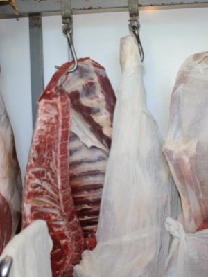 БНХАУ Монголоос нийлүүлж буй махны экспортод хориг тавьжээ