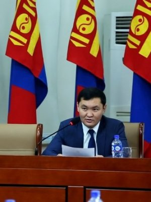 Иргэдийн улс төрийн эрхийн тухай хуулийн төслөөр хэлэлцүүлэг хийв