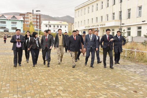 УИХ-ын дарга М.Энхболд Архангай аймагт ажиллаж байна