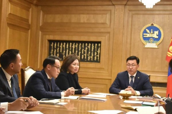 Ерөнхий сайд нийслэлийн бизнес эрхлэгчдийн төлөөлөгчидтэй уулзав