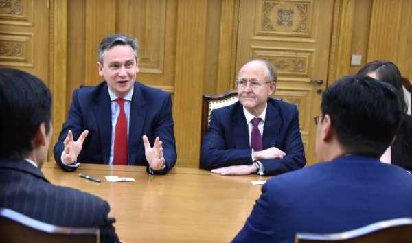 “РИО ТИНТО”-ГИЙНХОН ГЭРИЙН ДААЛГАВАР ӨГӨӨД БУЦЛАА