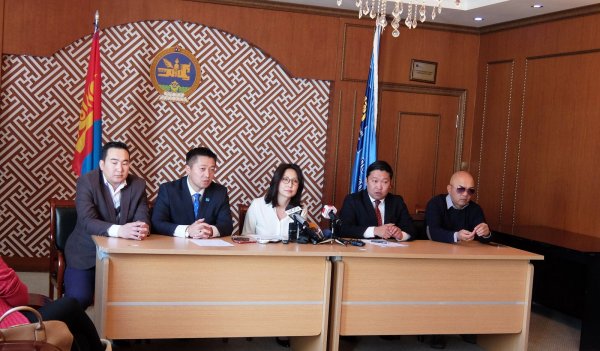 Монгол Улсад сүүлийн дөрвөн жилийн хугацаанд 92 ХҮҮХЭД АМИА ХОРЛОЖЭЭ