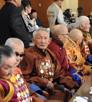 Насны хишиг хүртээхэд 20.5 тэрбумыг зарцуулна