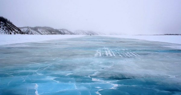 Голын мөсний зузаан аюулгүй хэмжээнд хүрч бэхжээгүй байгааг анхаарууллаа