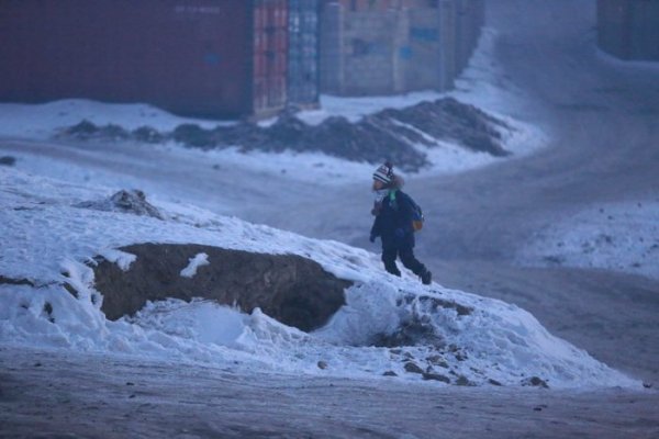 Цочир хүйтрэлийн үеэр сургууль, цэцэрлэгийг амраах албан ёсны шийдвэр гараагүй байна