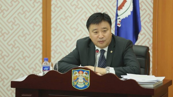 Нийслэлийн эдийн засаг, нийгмийг хөгжүүлэх чиглэлийг хэлэлцэж байна