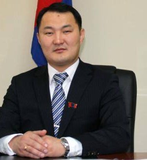 Сүхбаатар дүүргийн Ардчилсан намд ЦУС ОЙРТОЛТ нүүрлэжээ