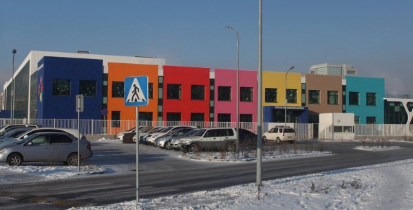 “Орчлон” сургуулийн бассейнд нас барсан хүүгийн хэрэгт дөрвөн ажилтанг буруутгаад байна