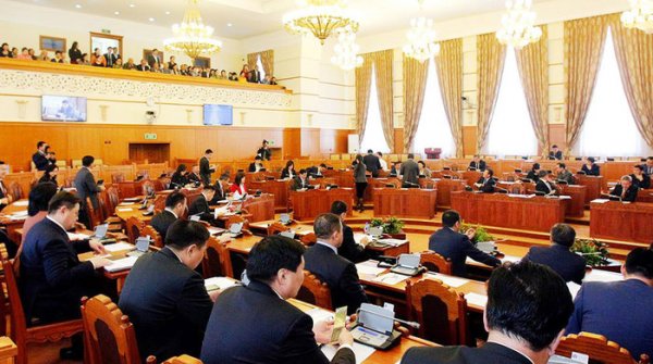 Зар сурталчилгаа явуулахыг хориглосон засварыг хуульд хийгээгүйг тодруулах ёстой