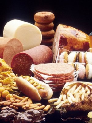 Хүнсэнд нуусан 