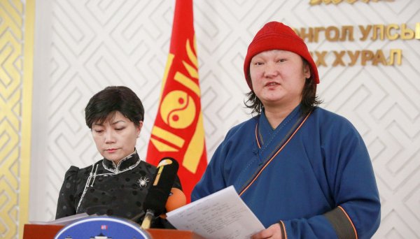 УИХ-ын гишүүн С.Жавхлан, ТТЭННамтай хамтарч Ерөнхийлөгчийг огцруулна гэлээ