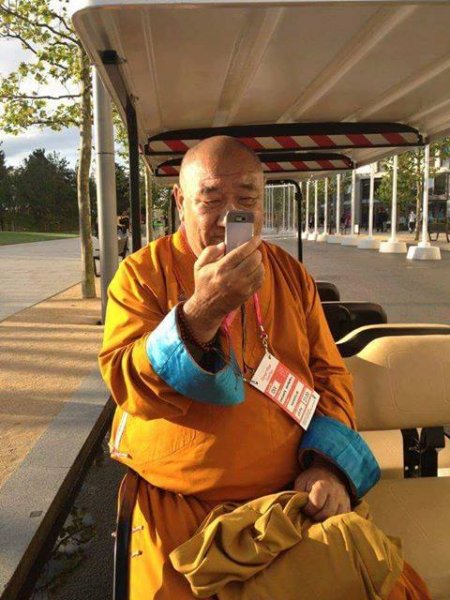 Үнэн бөгөөд үнэт сургааль яг л хэлж дээ./авууштай бодууштай/