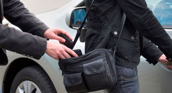 Зөрчлийн хууль халаасны хулгайчдыг өөгшүүлж байна