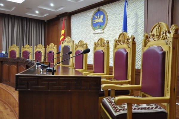 ЕРӨНХИЙ САЙДЫН ЗАХИРАМЖ ҮНДСЭН ХУУЛЬ ЗӨРЧСӨН ЭСЭХИЙГ ХЭЛЭЛЦЭНЭ
