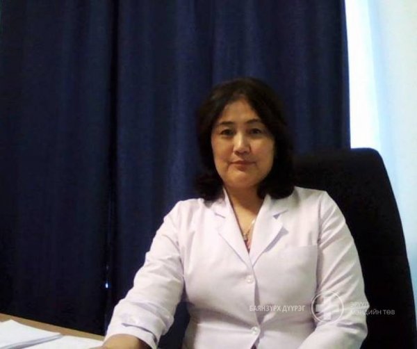 ОЛОН УЛСЫН ЭМЧ НАРЫН БАЯРЫН МЭНД ХҮРГЭЕ!