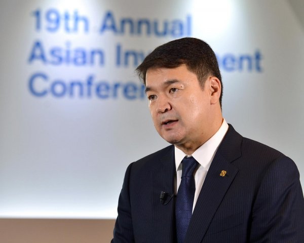 Ч.САЙХАНБИЛЭГ ГАДААДААС ӨӨРӨӨ ИРЭХГҮЙ БОЛ АЛБАДАН АВЧИРНА