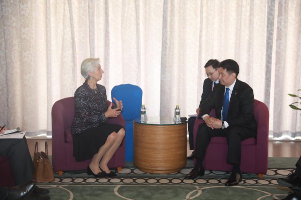 “Өргөтгөсөн санхүүжилтийн хө“Өргөтгөсөн санхүүжилтийн хөтөлбөр”-ийн хэрэгжилтэд ОУВС сэтгэл хангалуун байнатөлбөр”-ийн хэрэгжилтэд ОУВС сэтгэл хангалуун байна