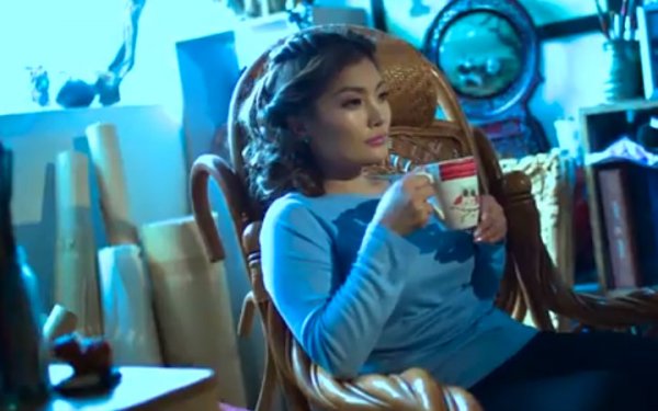 Шинэ үеийн цахиур хагалагч дуучин Дюйма