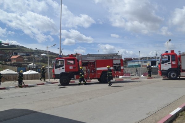 UBH барилгын хогийн цэгт гал гарч 