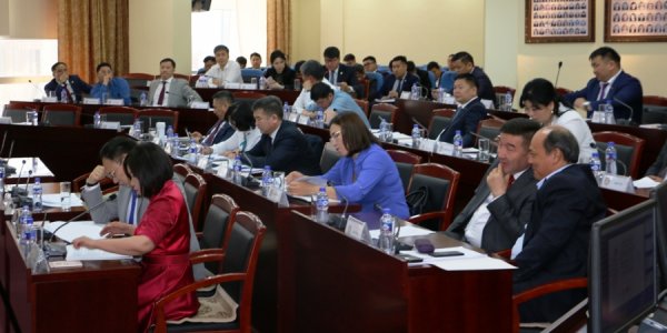 НИТХ-ын ээлжит хуралдаан хуралдаж байна