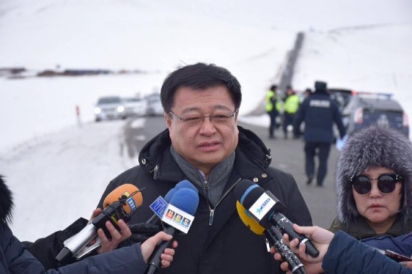 Зам тээврийн сайд асан Д.Ганбат 26 тэрбумаар улсыг хохироож, актлагдсан вагон оруулж иржээ