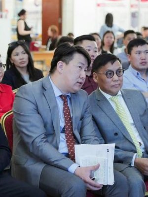 Үндэсний үйлдвэрлэлээ дэмжин хөгжүүлэх нь аж ахуйн нэгж, иргэн бүрийн эрхэм үүрэг