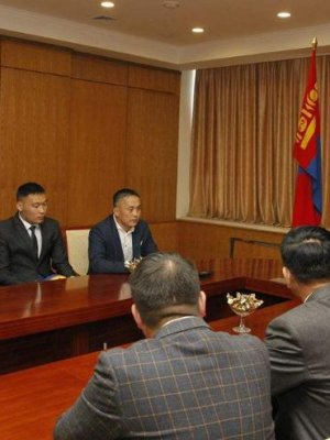 ЕРӨНХИЙЛӨГЧ САГСАН БӨМБӨГИЙН ШИГШЭЭ БАГИЙГ ДЭМЖИХЭЭ ИЛЭРХИЙЛЭВ