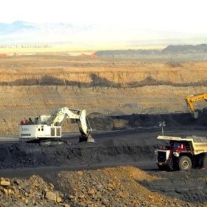 Оюутолгойг шалгах ажлын хэсгийн хоёр өөр тайлбар